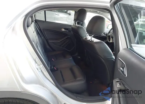 2015 Mercedes-Benz Gla 250 z USA, uszkodzony, nr VIN WDCTG4EB2FJ183151